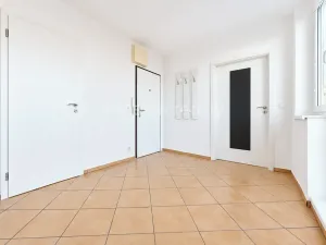 Pronájem bytu 2+kk, Praha - Nusle, Zdaru, 38 m2
