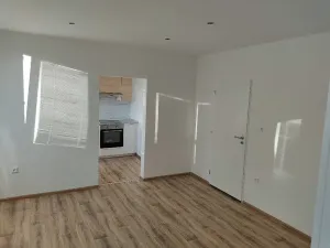 Pronájem bytu 2+1, Břeclav, Na Valtické, 43 m2