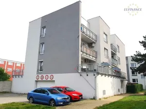 Prodej bytu 1+kk, Kralupy nad Vltavou - Lobeček, Cesta brigádníků, 40 m2