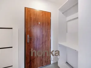 Pronájem bytu 2+1, Praha - Troja, Pomořanská, 57 m2