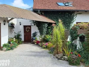 Pronájem atypického bytu, Býšť, 130 m2