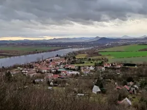 Pronájem zahrady, Křešice, 1500 m2