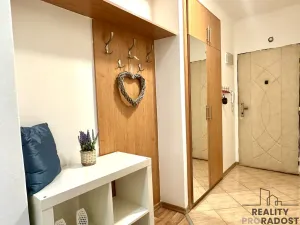 Pronájem bytu 2+kk, Ostrava - Mariánské Hory, Mojmírovců, 53 m2