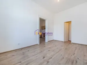 Pronájem bytu 1+1, Praha - Vršovice, Žitomírská, 40 m2