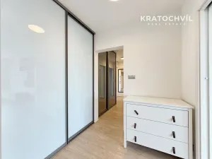 Pronájem bytu 3+kk, Praha - Smíchov, Holečkova, 74 m2