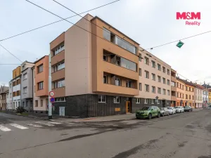 Pronájem bytu 1+1, Pardubice, Štrossova, 38 m2