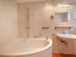 Pronájem bytu 3+1, Tachov, Stadtrodská, 85 m2