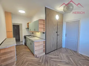 Pronájem bytu 3+1, Chomutov, Kundratická, 67 m2
