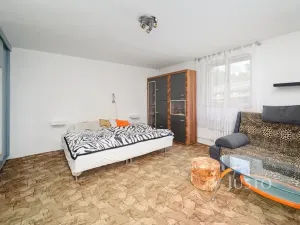 Pronájem bytu 1+1, Liberec - Liberec IV-Perštýn, nám. Příbramské, 38 m2