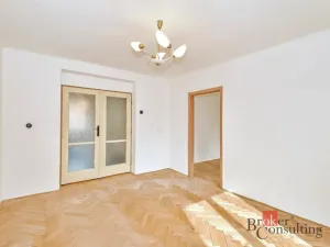 Prodej bytu 2+1, Praha - Komořany, Krupná, 47 m2
