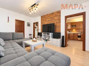 Pronájem bytu 3+1, Chomutov, Roháčova, 66 m2
