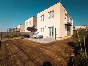 Prodej bytu 3+kk, Vochov, 68 m2