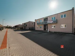 Prodej bytu 3+kk, Vochov, 68 m2