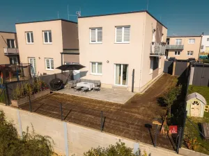 Prodej bytu 3+kk, Vochov, 68 m2