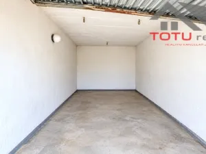 Prodej garáže, Jaroměř, 19 m2