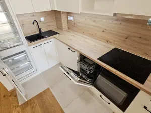 Prodej bytu 1+kk, Bystřice nad Pernštejnem, Masarykovo náměstí, 40 m2
