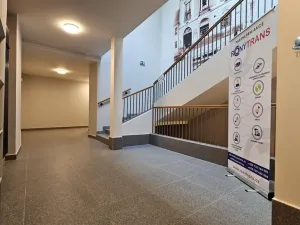 Prodej bytu 1+kk, Bystřice nad Pernštejnem, Masarykovo náměstí, 40 m2
