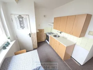 Prodej bytu 2+1, Krnov - Pod Bezručovým vrchem, Vrchlického, 60 m2