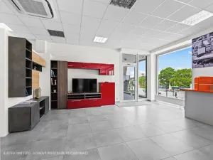 Pronájem obchodního prostoru, Praha - Hloubětín, Poděbradská, 49 m2