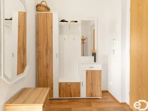 Prodej bytu 2+kk, Neveklov, Pod Radnicí, 56 m2