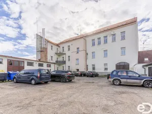 Prodej bytu 2+kk, Neveklov, Pod Radnicí, 56 m2