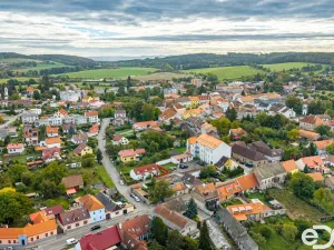 Prodej bytu 2+kk, Neveklov, Pod Radnicí, 56 m2