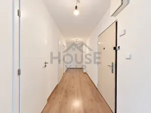 Prodej bytu 3+kk, Praha, Cvikovská, 73 m2