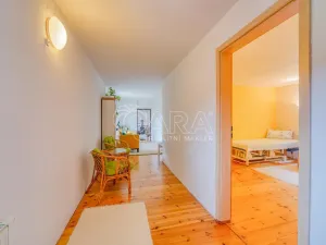 Prodej rodinného domu, Jinín, 245 m2