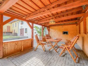 Prodej rodinného domu, Jinín, 245 m2