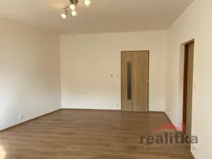 Pronájem bytu 2+1, Opava - Předměstí, Nákladní, 60 m2