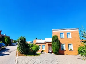 Pronájem kanceláře, Zlín, Pod Vodojemem, 180 m2