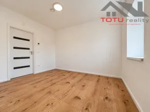 Pronájem bytu 2+kk, Černožice, Gen. Svobody, 38 m2