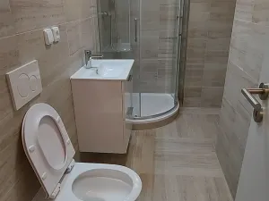 Pronájem bytu 2+kk, Praha, Svobodova, 50 m2
