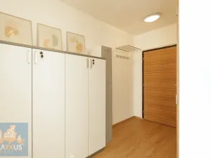 Prodej bytu 2+kk, Praha - Horní Měcholupy, Boloňská, 42 m2