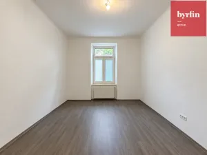 Pronájem bytu 2+1, Opava, Horovo náměstí, 79 m2
