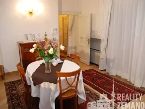 Pronájem bytu 1+kk, Praha - Vinohrady, Italská, 41 m2