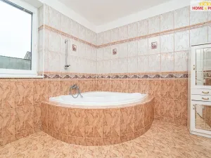 Pronájem rodinného domu, Praha - Horní Počernice, Rožnovská, 145 m2