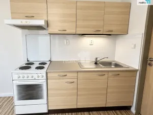 Pronájem bytu 1+kk, Praha - Hrdlořezy, Českobrodská, 28 m2