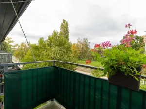 Prodej bytu 2+kk, Milovice - Mladá, Armádní, 53 m2