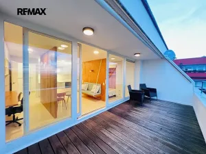 Pronájem bytu 1+kk, Praha - Libeň, Na dlážděnce, 38 m2