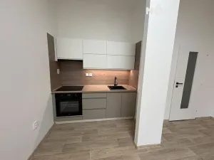 Pronájem bytu 1+kk, Náchod, Poděbradova, 28 m2