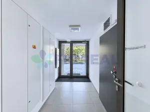Prodej bytu 1+kk, Praha - Michle, U michelského mlýna, 32 m2