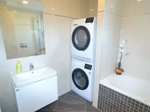 Prodej bytu 2+kk, Praha - Pitkovice, Chorošová, 55 m2