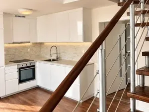 Pronájem bytu 3+kk, Praha - Bubeneč, Pod kaštany, 110 m2