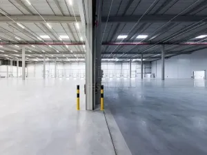 Pronájem skladu, Praha - Hostivař, K pérovně, 2428 m2