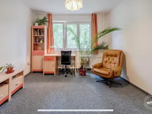 Pronájem bytu 2+1, Praha - Malešice, Káranská, 59 m2