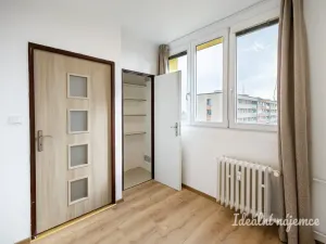 Pronájem bytu 2+kk, Kolín - Kolín II, Tyršova, 36 m2