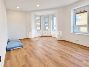 Pronájem kanceláře, Vyškov - Vyškov-Město, náměstí Obránců míru, 27 m2