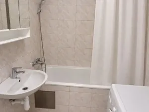 Pronájem pokoje, Praha - Háje, Štichova, 70 m2
