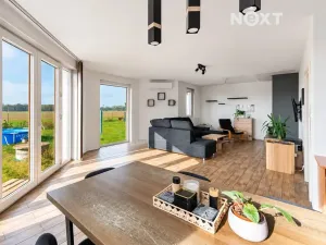 Prodej rodinného domu, Běrunice, Spojovací, 140 m2